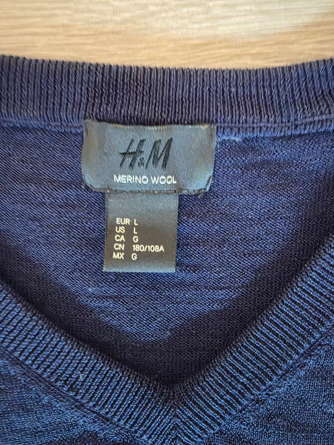 H&M 메리노울 V넥 니트 L 3종 Set
 상품이미지6