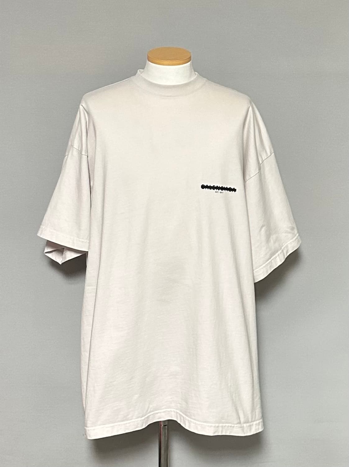 발렌시아가 반팔티  상품이미지3