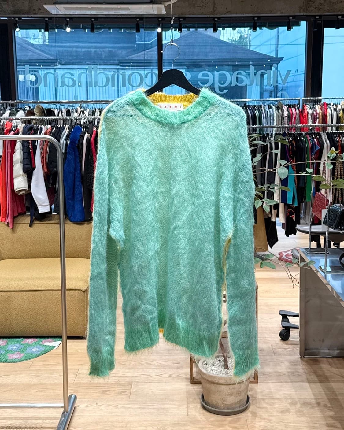 마르니 x 정윤기 민트 옐로우 브러시드 모헤어 니트  상품이미지1