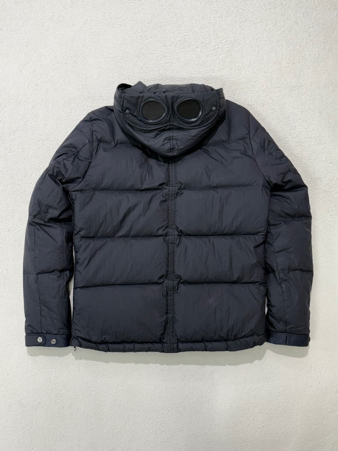 CP 컴퍼니 나일론 고글 패딩 자켓 블랙 95-100 상품이미지5