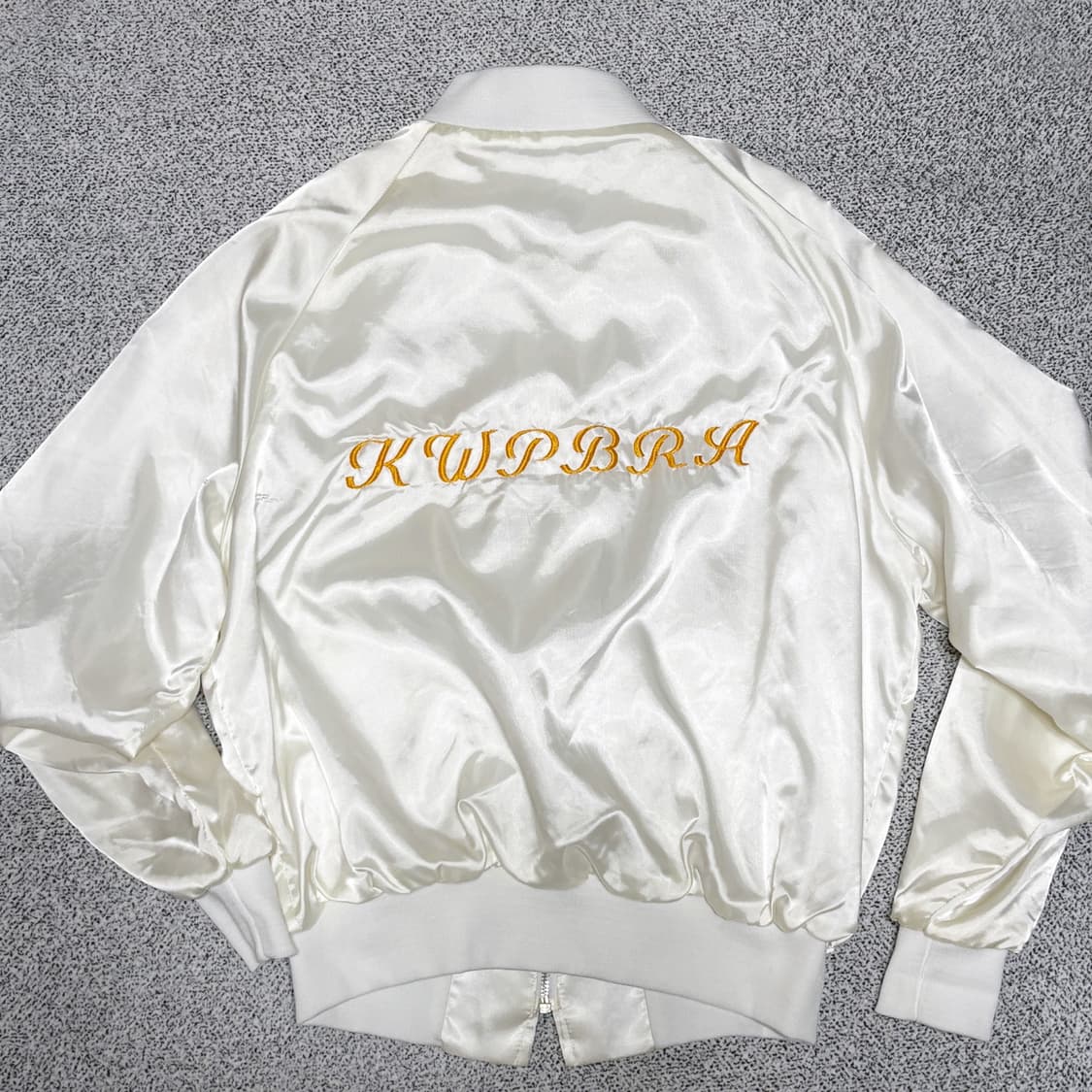 80s 빈티지 King Louie 새틴 봄버 자켓 상품이미지6