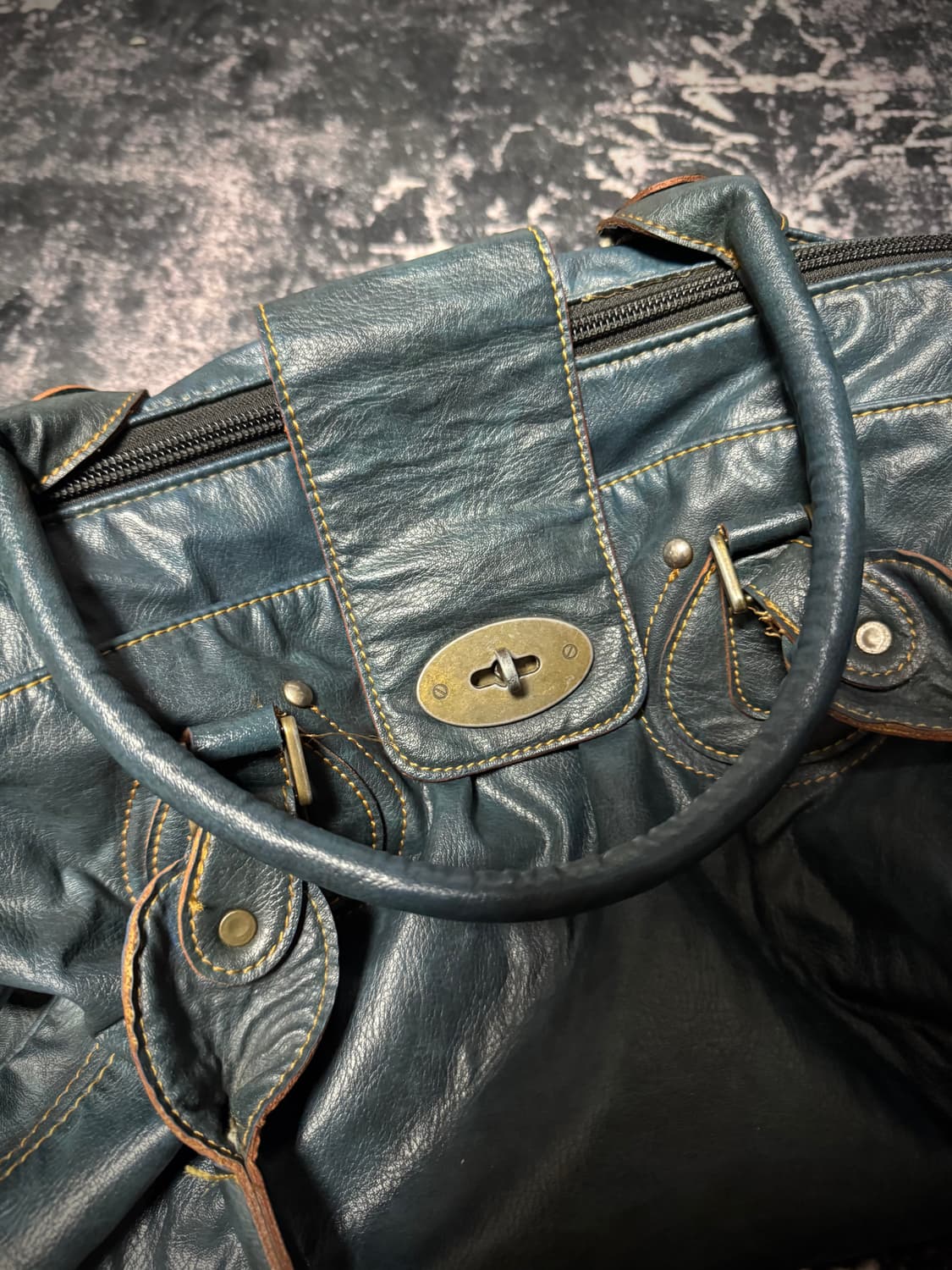 "Unknown" 0O's Dark Blue Leather Bag 상품이미지4