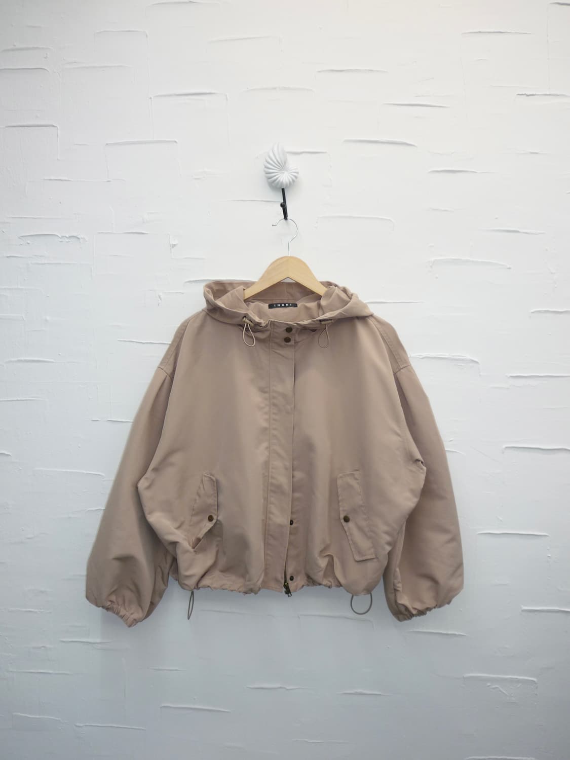 beige short windbreakers 상품이미지4