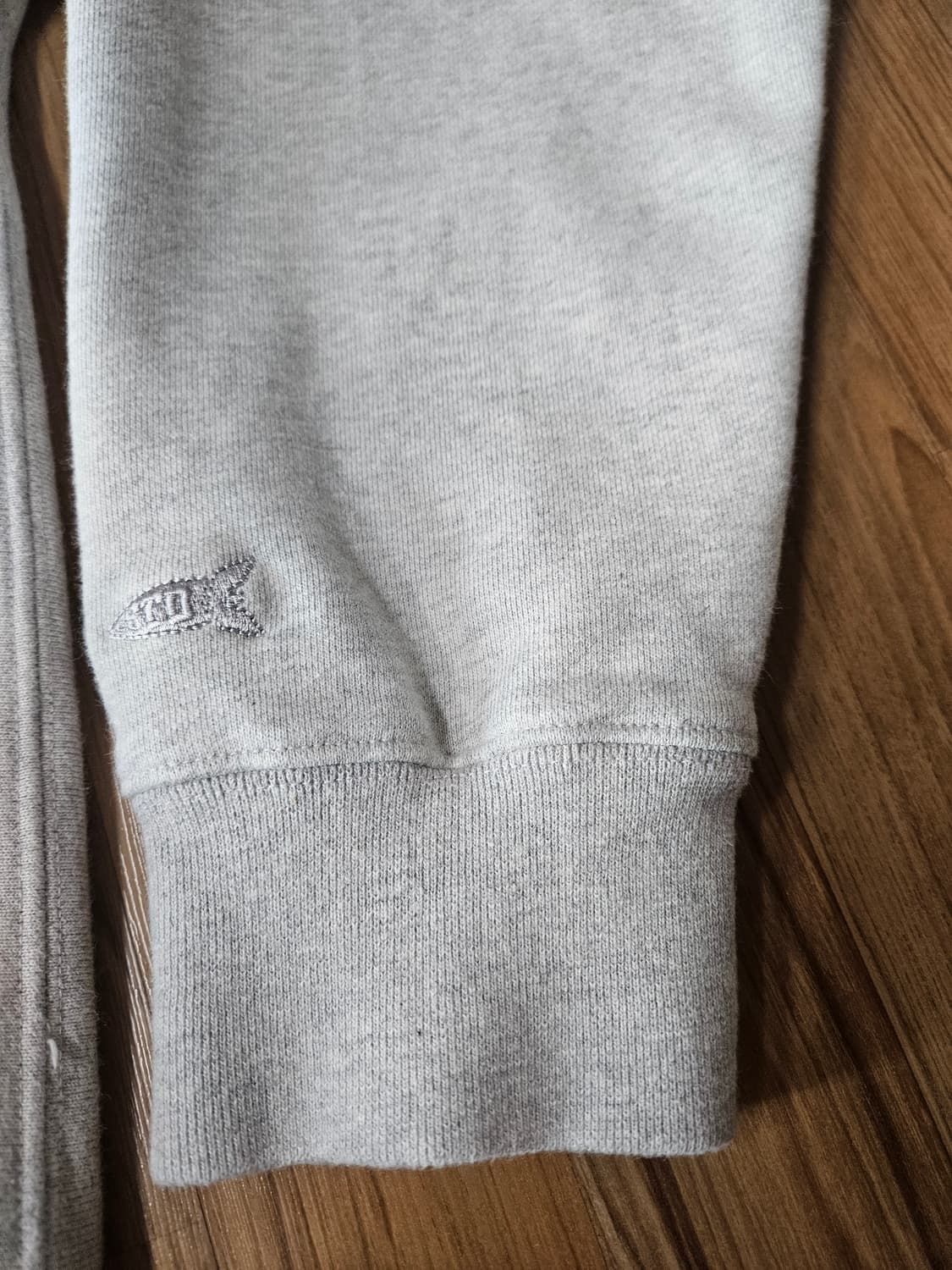 [M] 아웃스탠딩 맨투맨 두벌일괄 상품이미지2