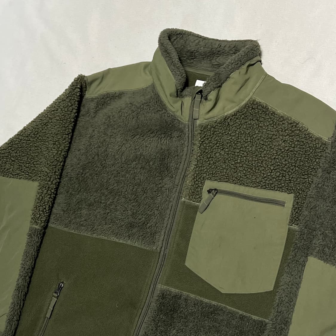 XL 유니클로 X 엔지니어드 가먼츠 카키 플리스 상품이미지1