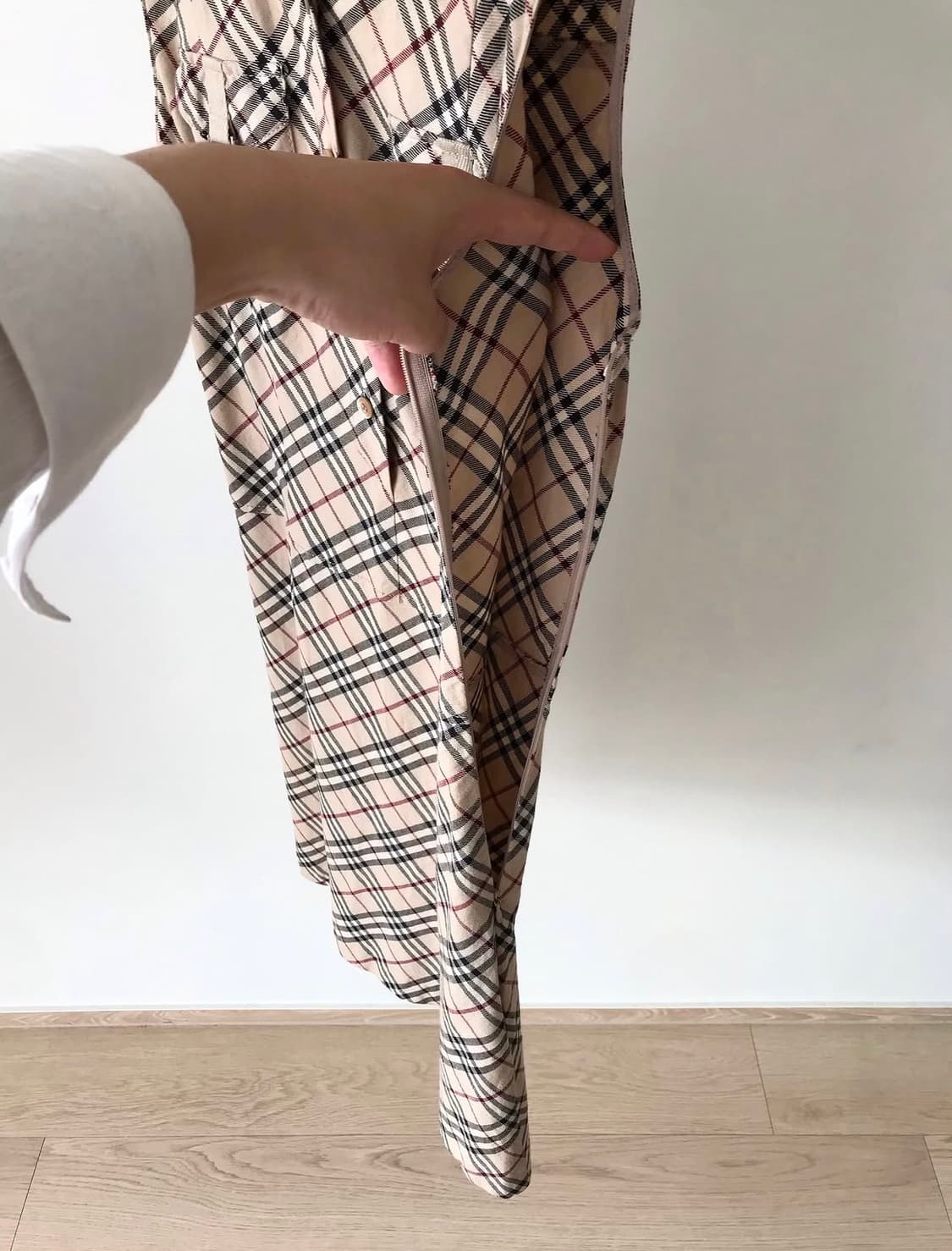 버버리 카라 로고 노바체크 슬리브리스 원피스 상품이미지5