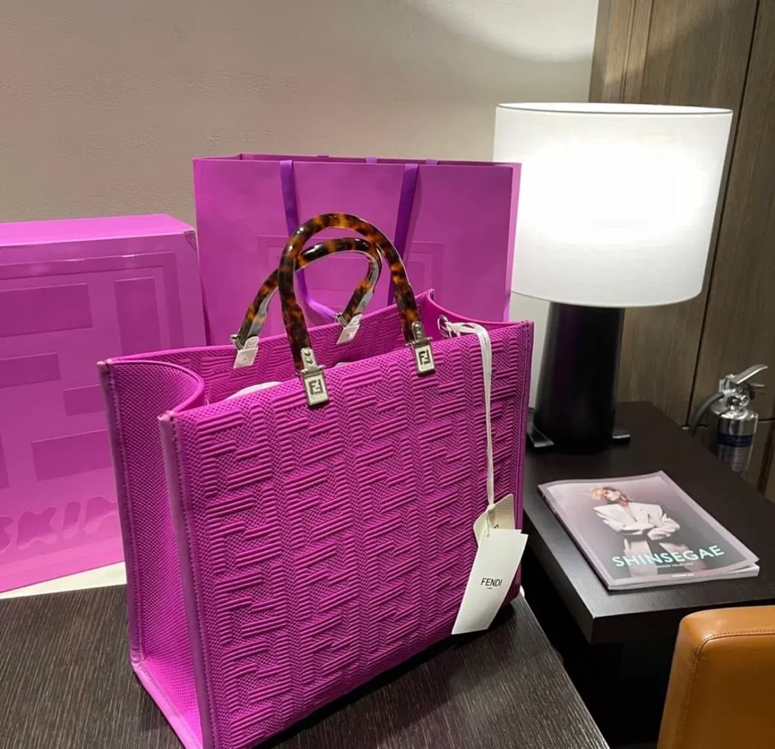 펜디 스킴스 새상품 Skims 콜라보 희소성 한정판 선샤인백 상품이미지3