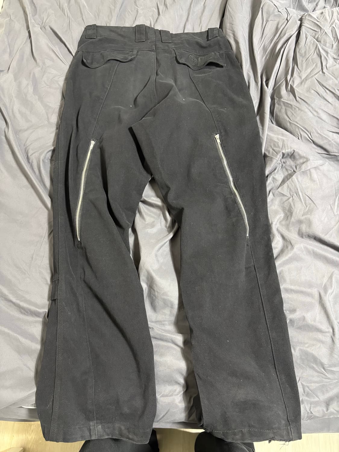 플라스틱 프로덕트 지퍼 팬츠 L 상품이미지1