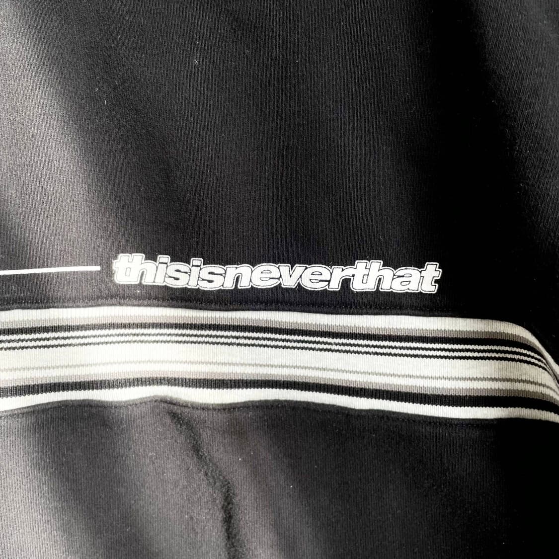 F1 디스이즈네버댓 기모 맨투맨 M사이즈 상품이미지4