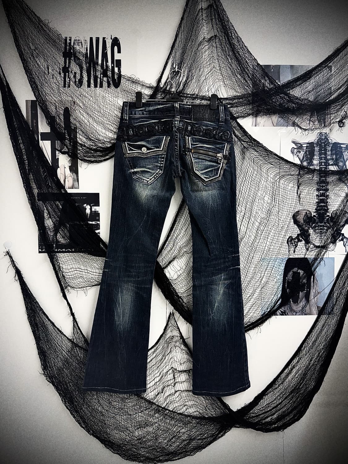 00s patch detailed lowrise bootscut jean 상품이미지1
