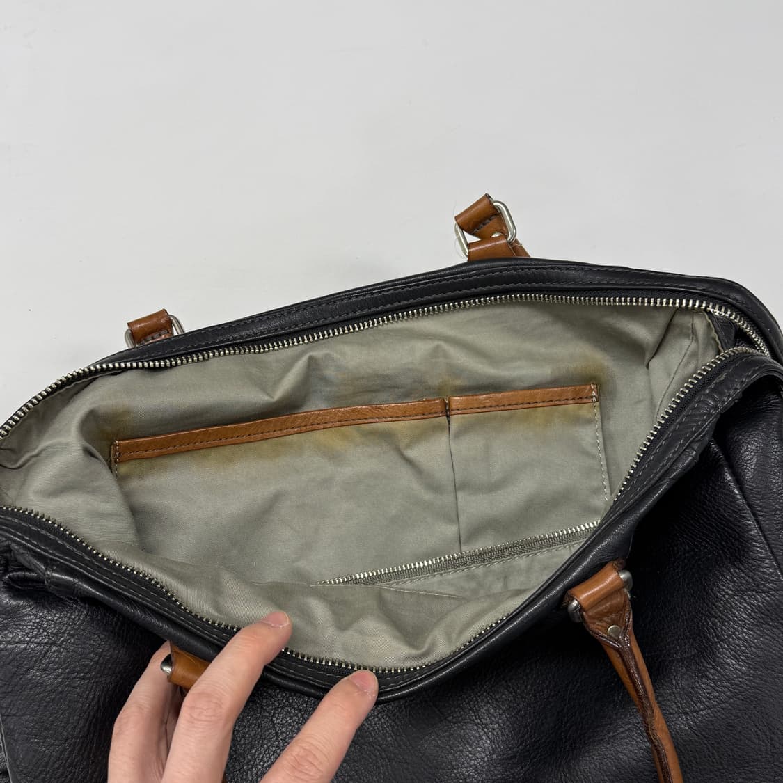 Margaret Howell two-tone leather bag  상품이미지10