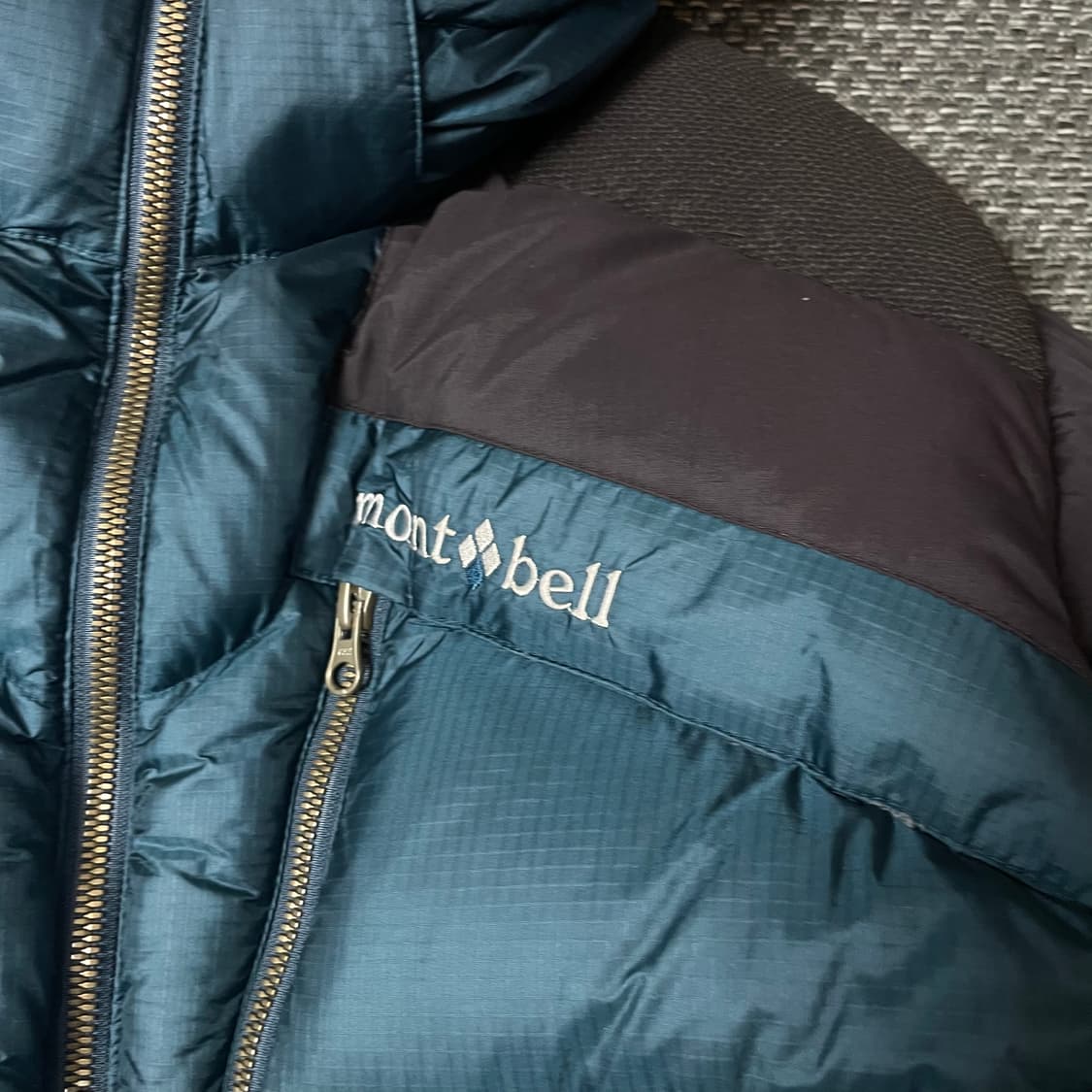 몽벨 투톤 배색 구스다운 패딩 점퍼 105 상품이미지4