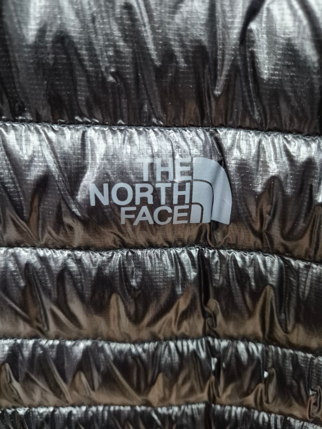 노스페이스 구스다운 경량 패딩 블랙 남성110 상품이미지3