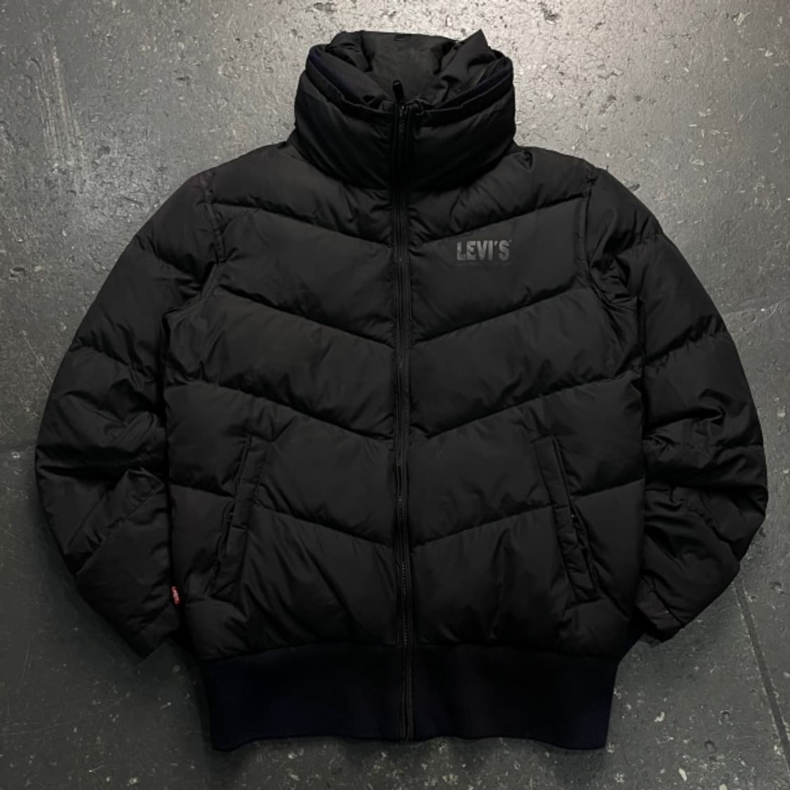 100 리바이스 패딩 상품이미지1