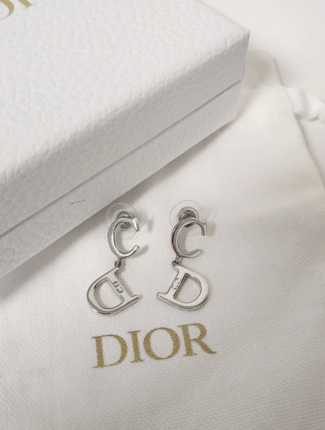 정품 디올 CD장식 드롭 귀걸이  상품이미지1