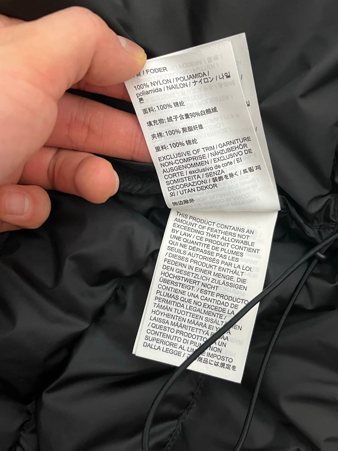 아크테릭스 세륨 블랙 m사이즈 판매합니다. 상품이미지6