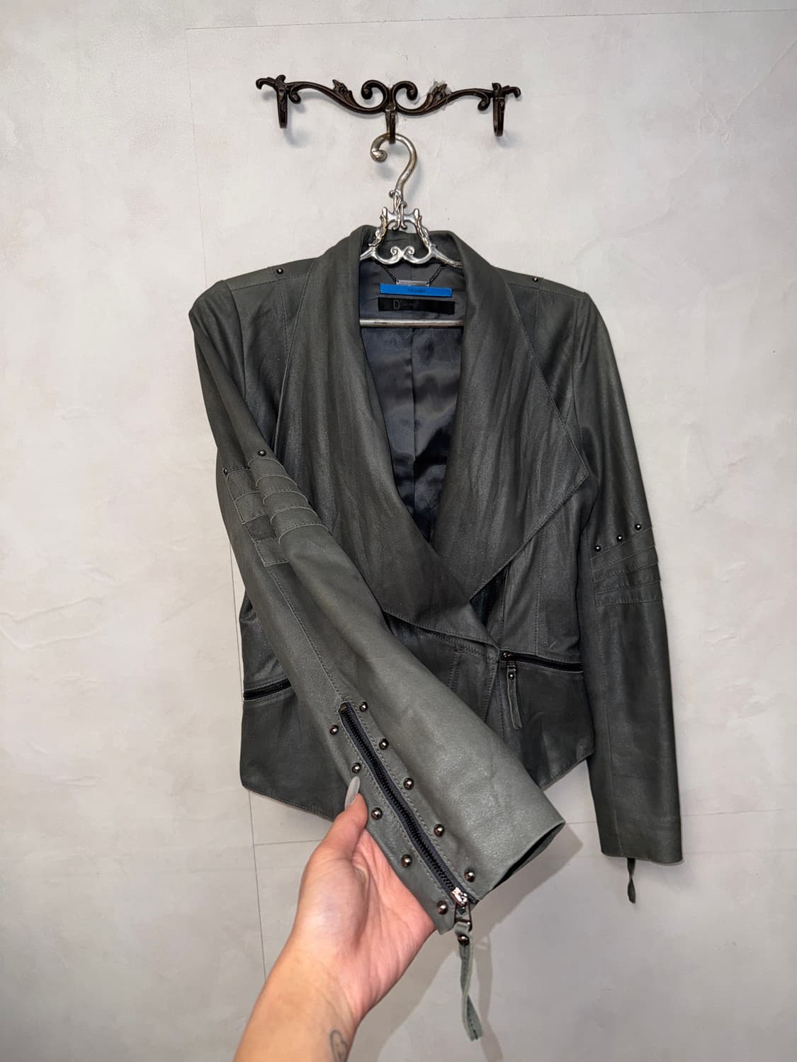 Demoo gray goat skin drape stud jacket 상품이미지2