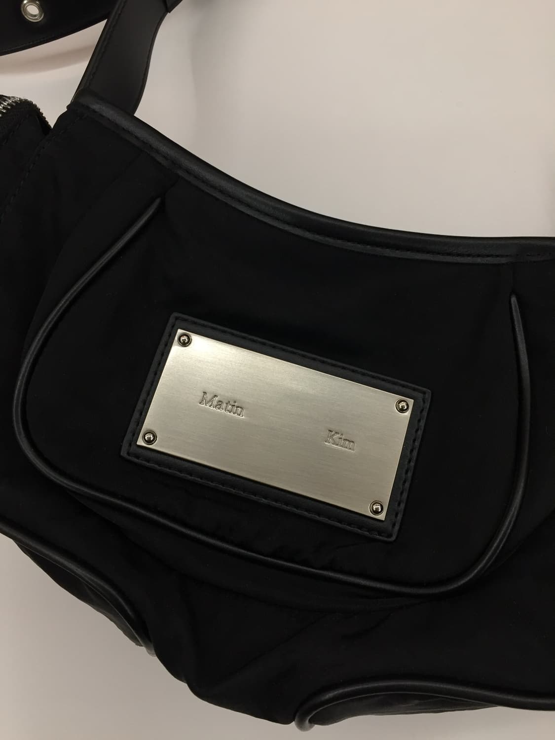 마뗑킴 마들렌 라운드백 블랙 숄더백 상품이미지2