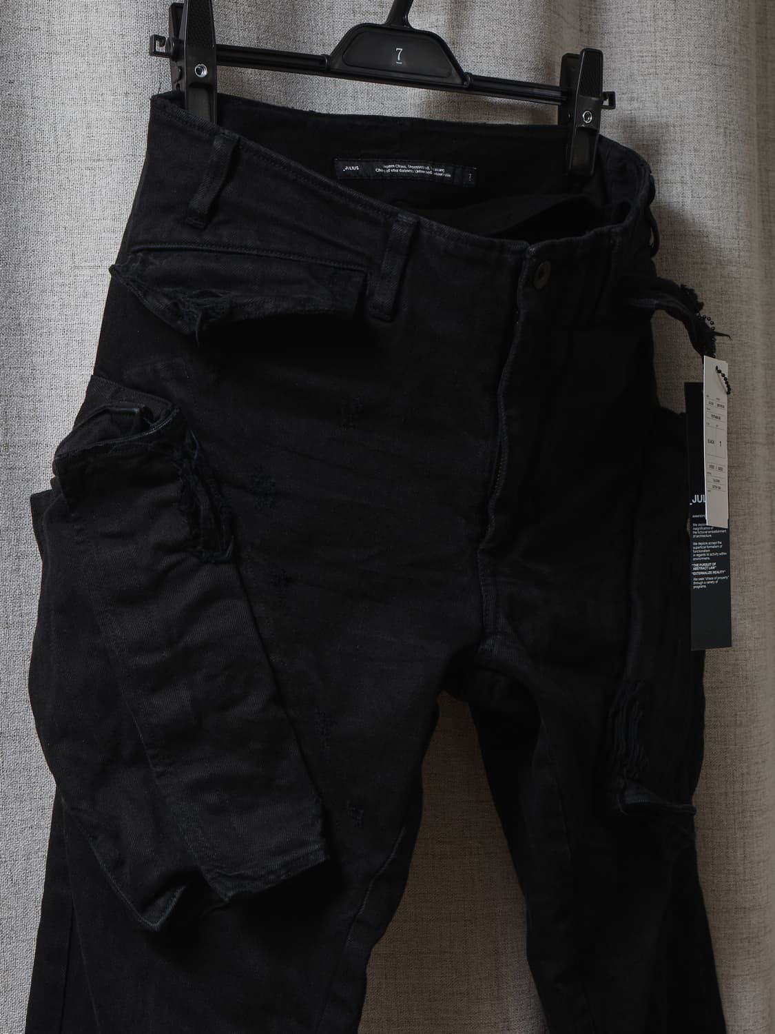 Julius pre 22ss 데미지 카고 팬츠 상품이미지1