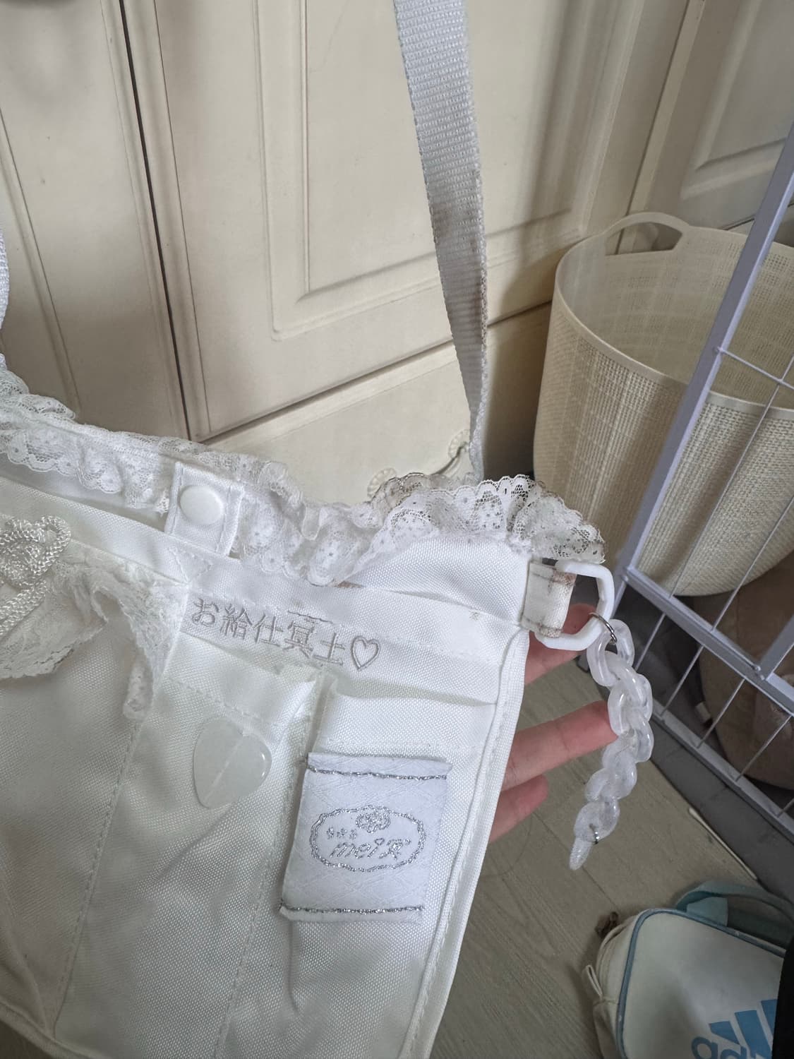 일본 빈티지 서브컬쳐 핸드메이드 레이스 화이트 자수 크로스백 파우치 상품이미지4