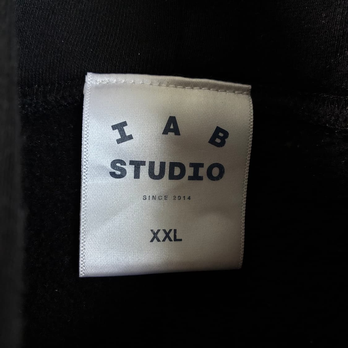 IAB studio  아이앱 스튜디오 x JTBC 스태프 블랙 후드집업  상품이미지6