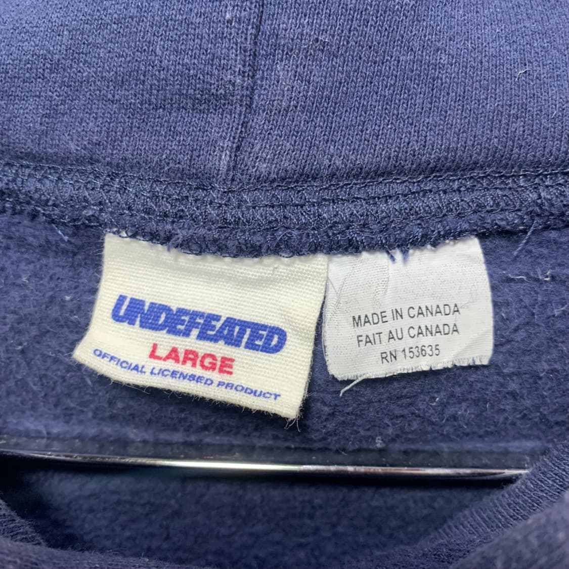 언디피티드 네이비 후드티 상품이미지4