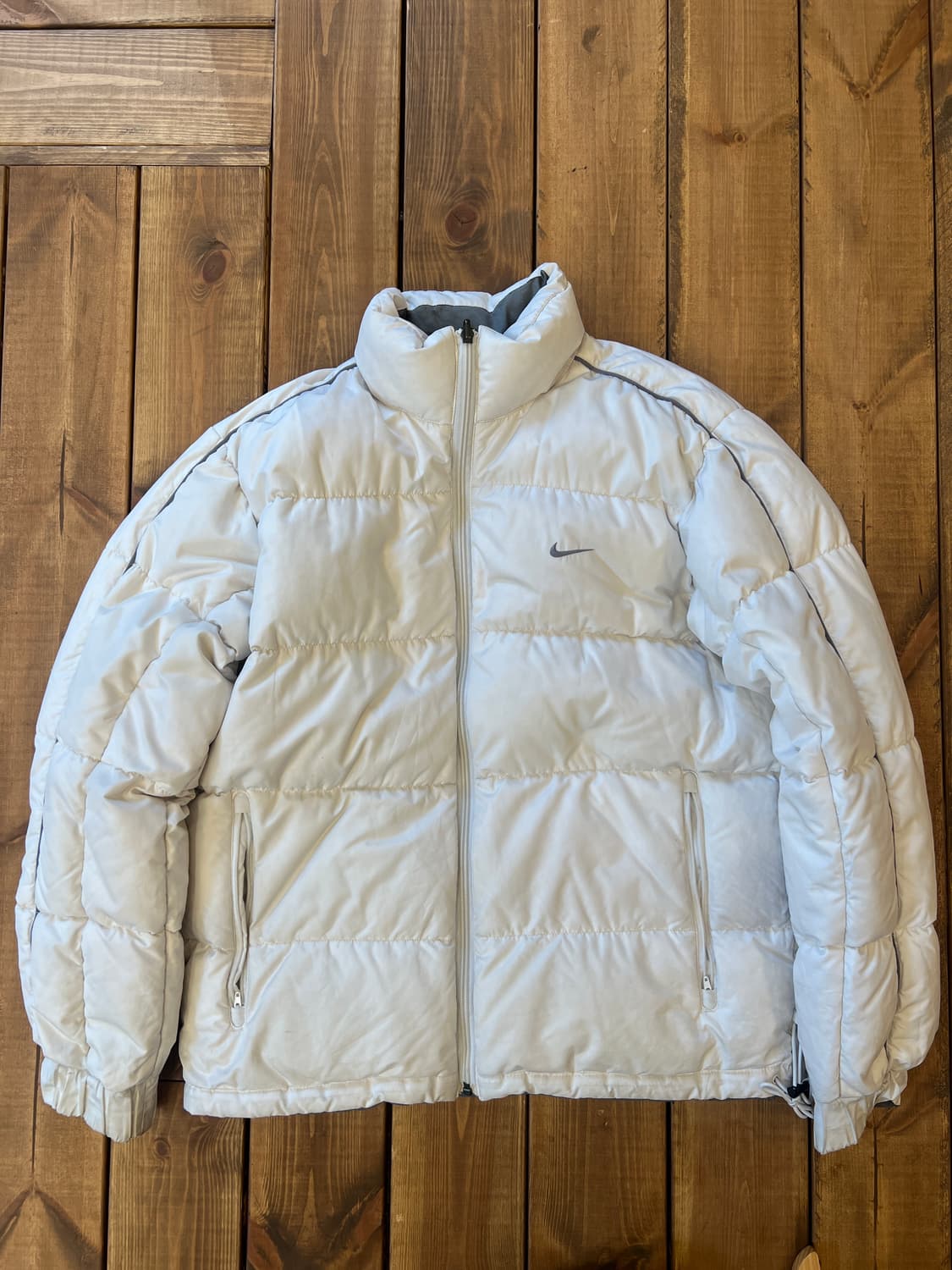 나이키 화이트 실버 푸퍼 패딩 상품이미지6