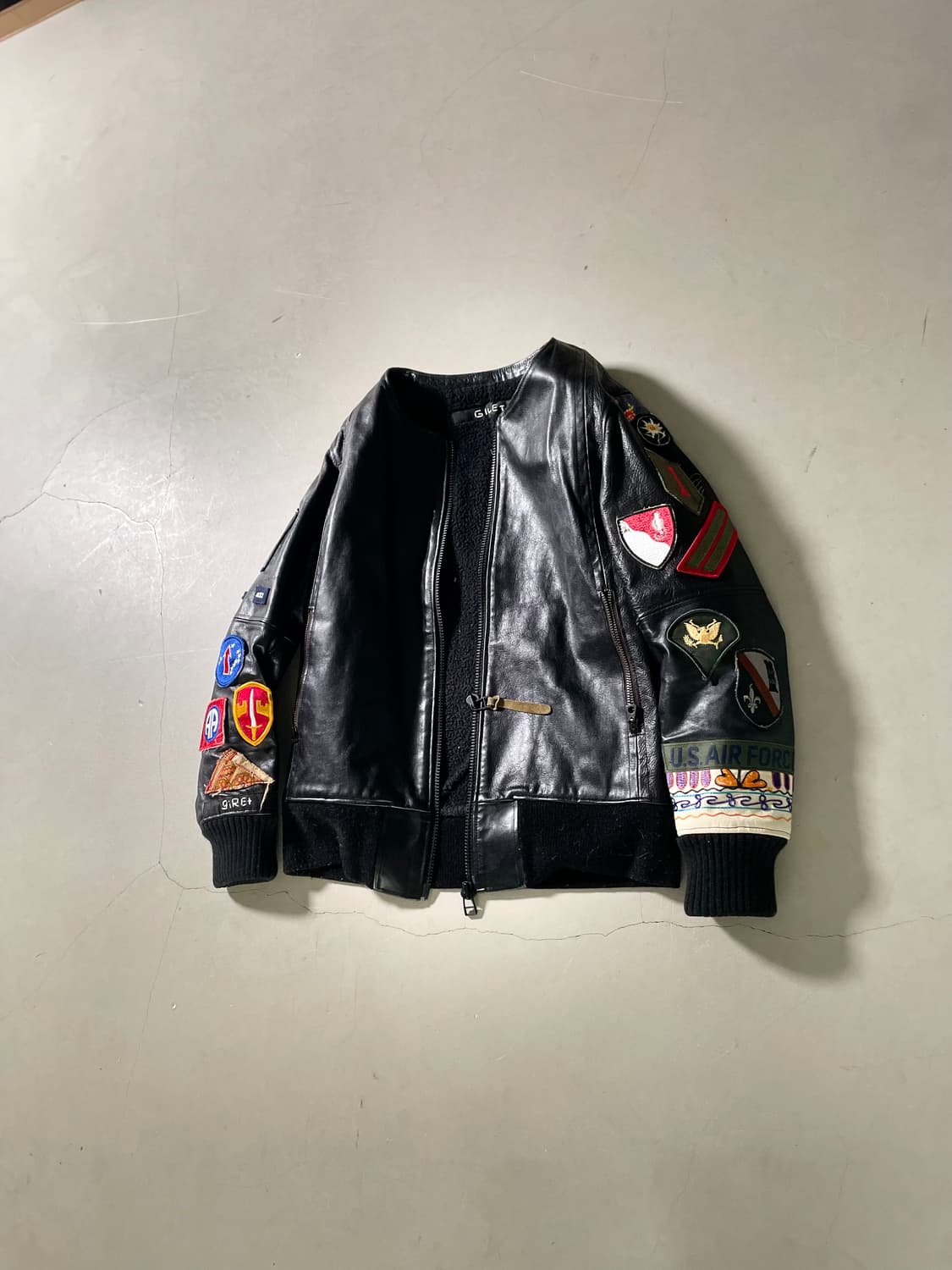 GiRET 레더 자켓 상품이미지1