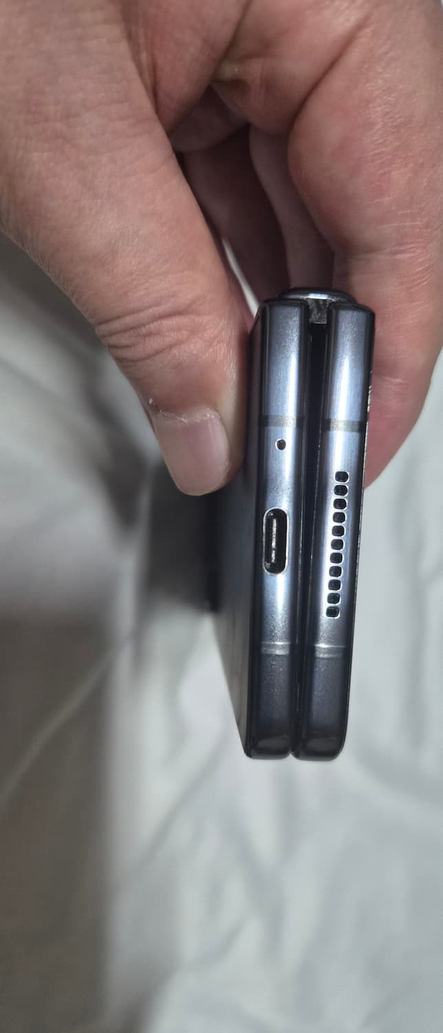 갤럭시 폴드4  256 상품이미지6