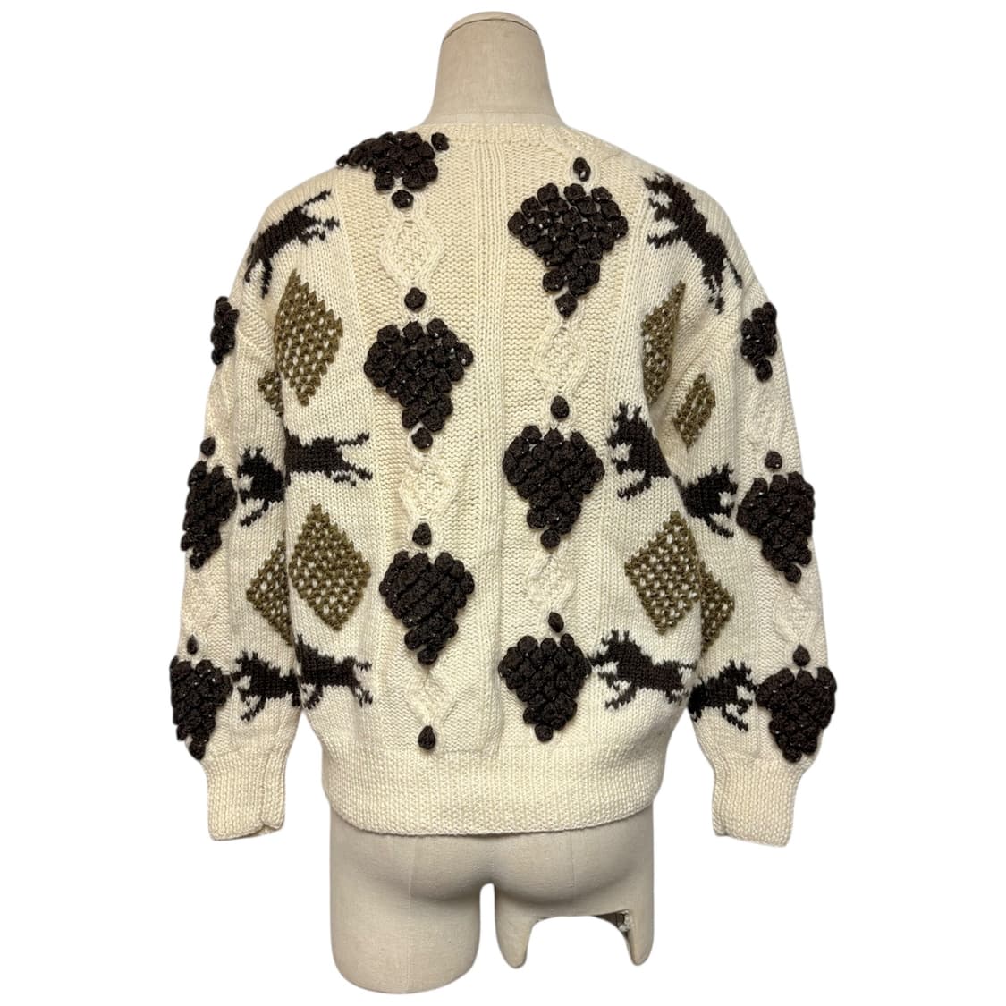 3670 핸드니트 울100 폼폼 니트가디건 상품이미지4