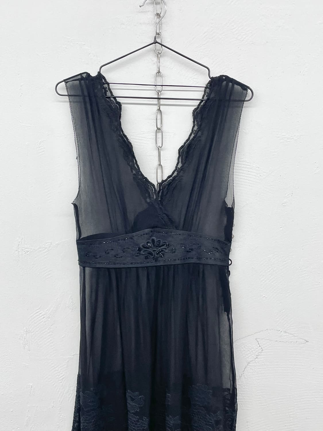 블랙페어리 실크 자수 디테일 원피스 상품이미지5