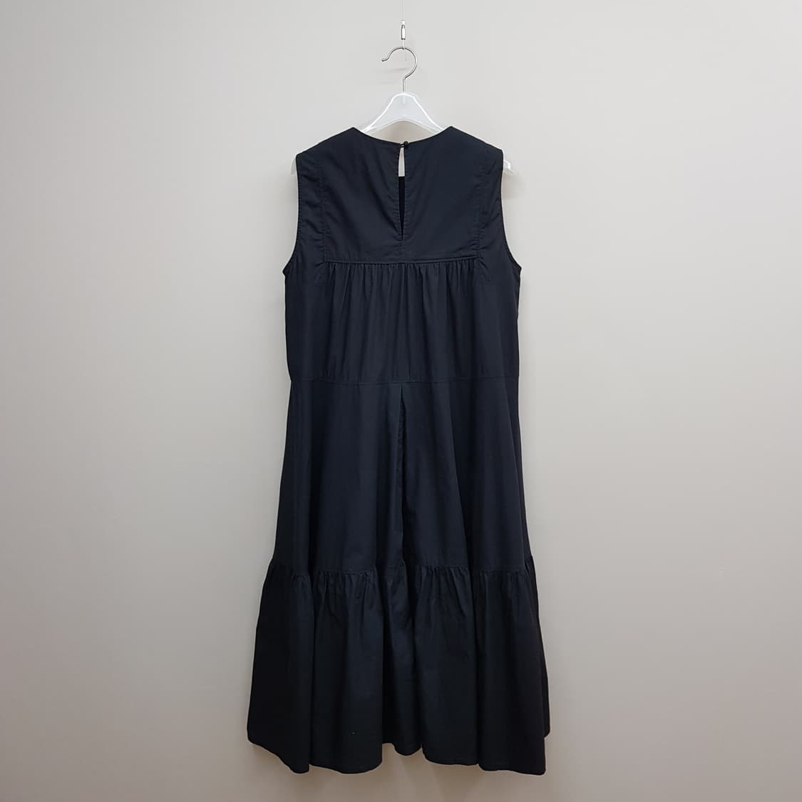 아떼 바네사브루노 2021  슬리브리스 티어드 원피스 36사이즈 상품이미지4