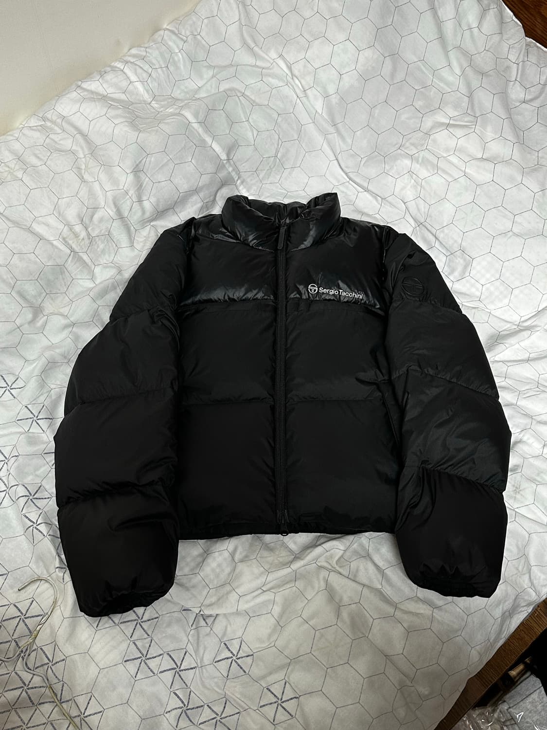 (새상품)세르지오 타키니 에어쿠쉬 패딩 S 사이즈 블랙 상품이미지3