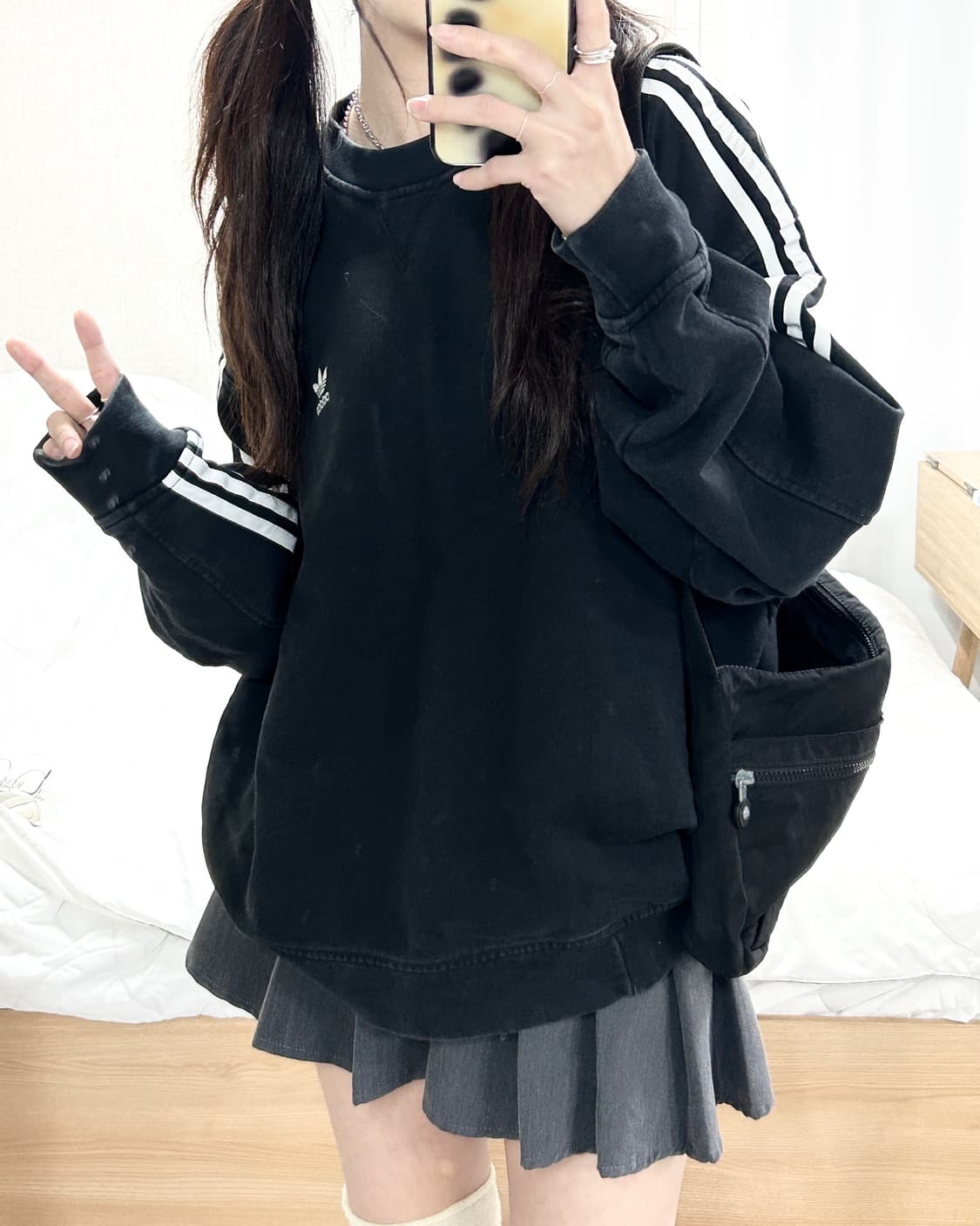 아디다스 자수로고 삼선 블랙 맨투맨 상품이미지2