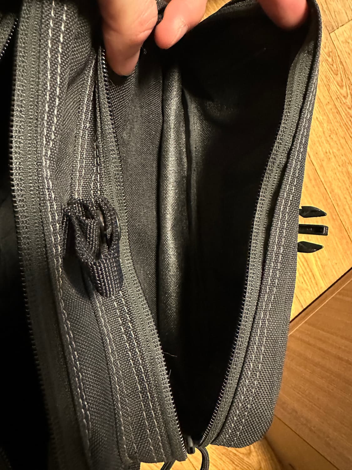 맥포스 타이푼 백팩 1회 착용 상품이미지6