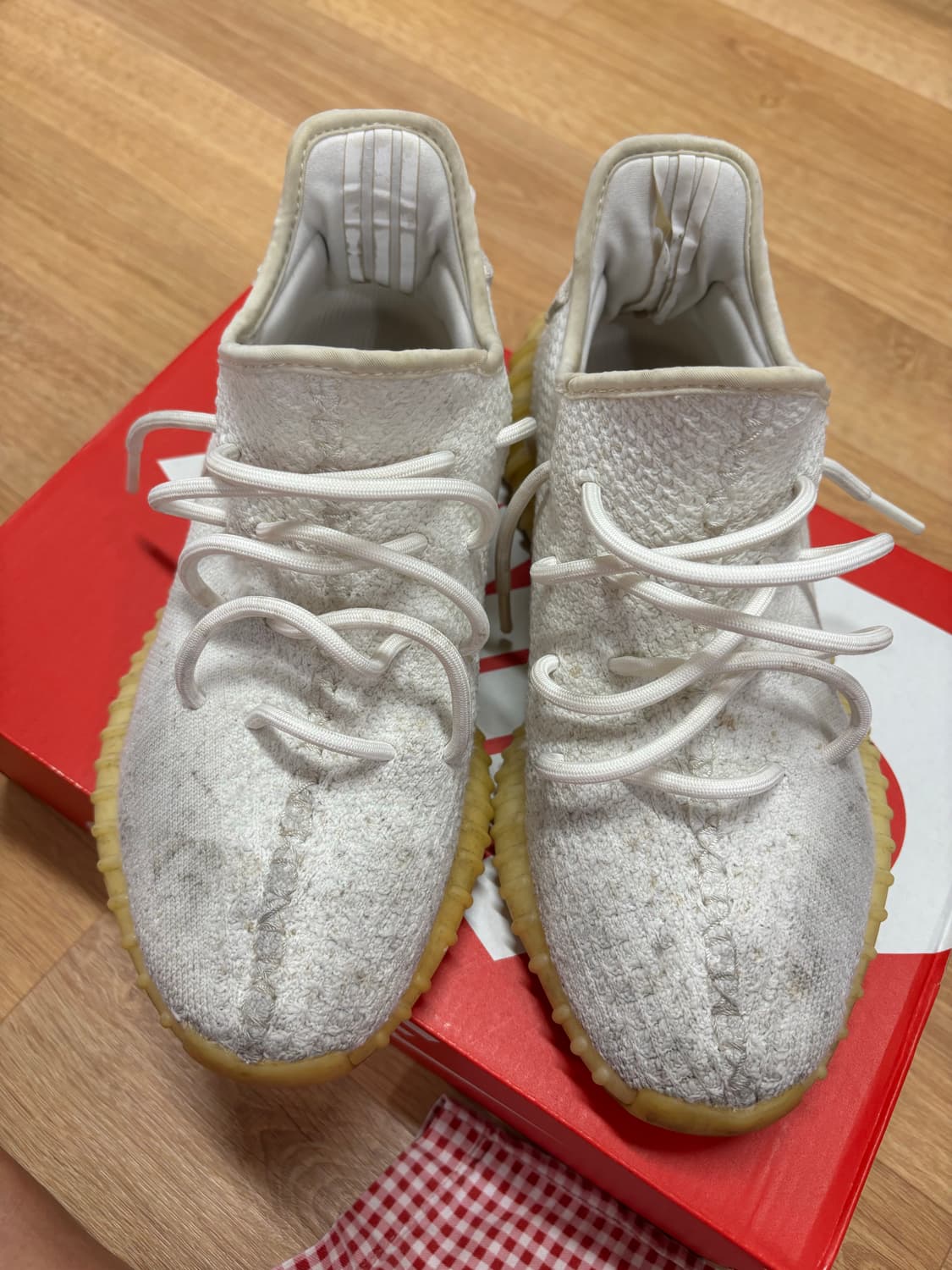 아디다스 이지부스트 350 트리플화이트 255 판매합니다 상품이미지1