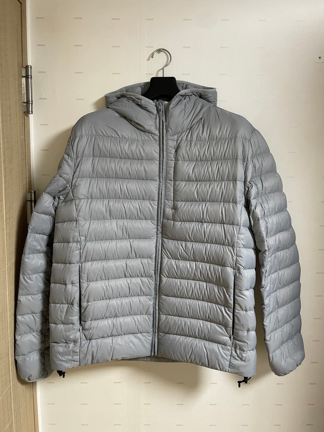 [급매] 무신사 스탠다드 경량패딩 라이트웨이트 구스다운 (L) 상품이미지3