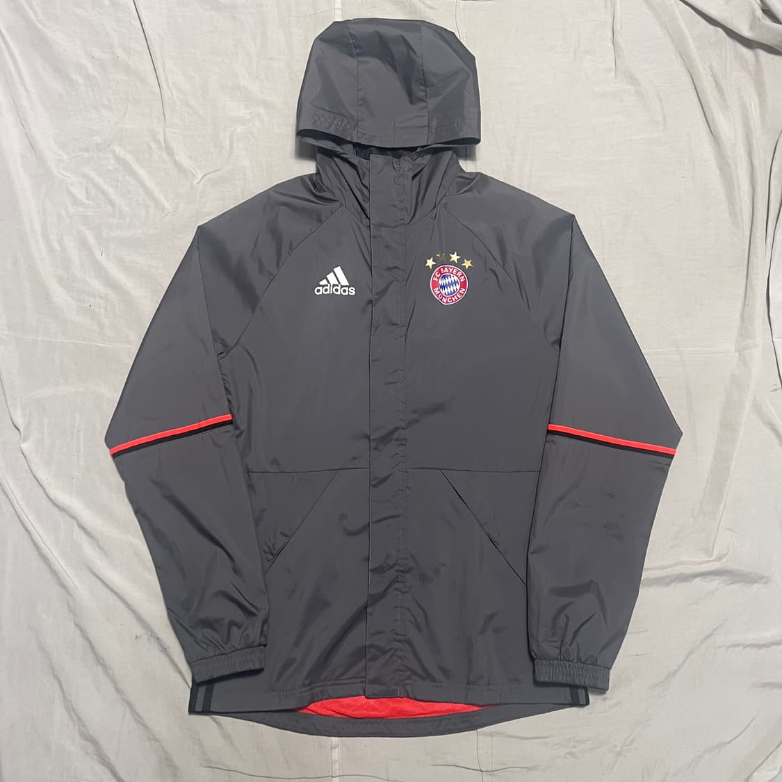 L 아디다스 바이에른 뮌헨 후드 바람막이 점퍼 상품이미지2