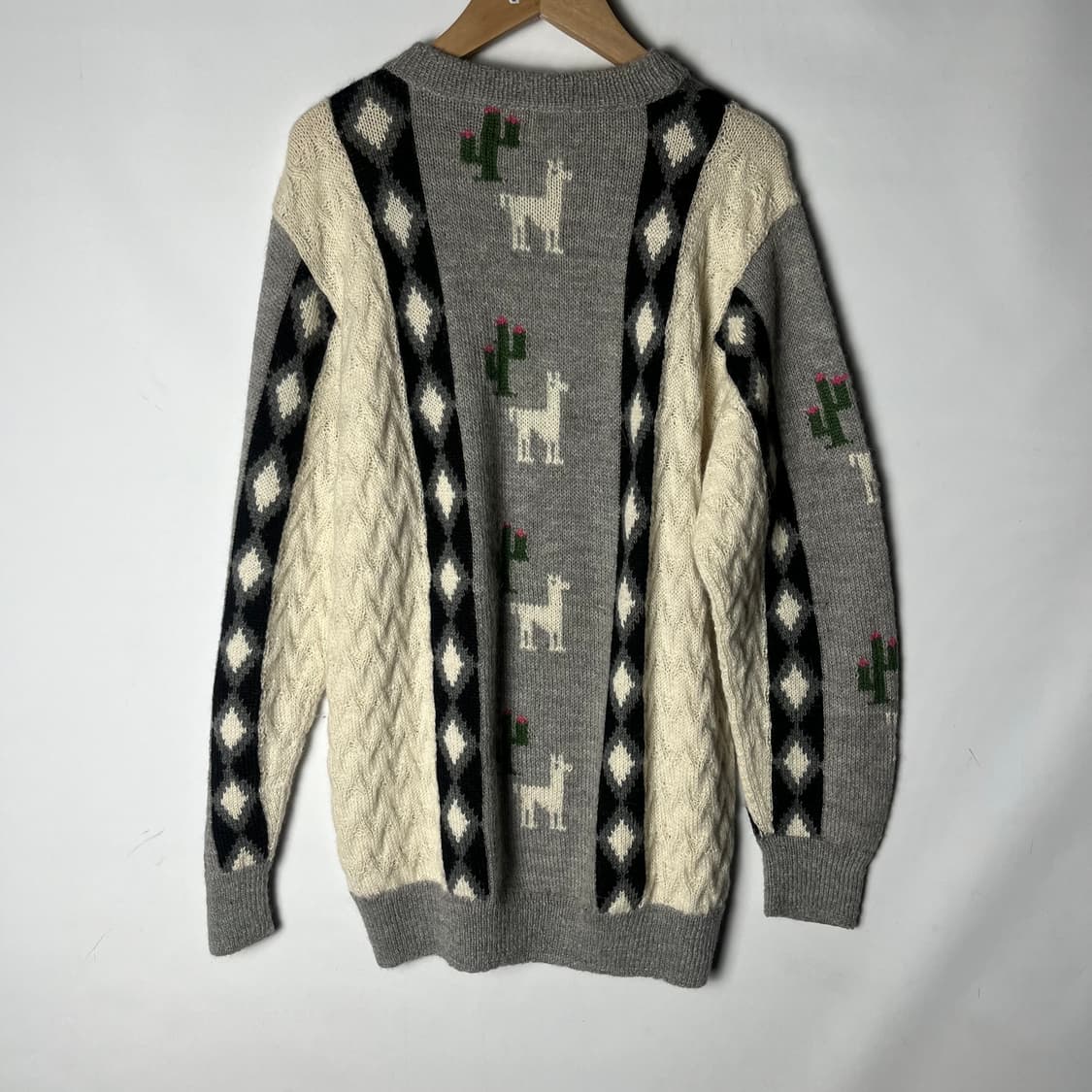 [ALPACA HOUSE] 알파카하우스 페루산 라마 선인장 자카드 니트 상품이미지2