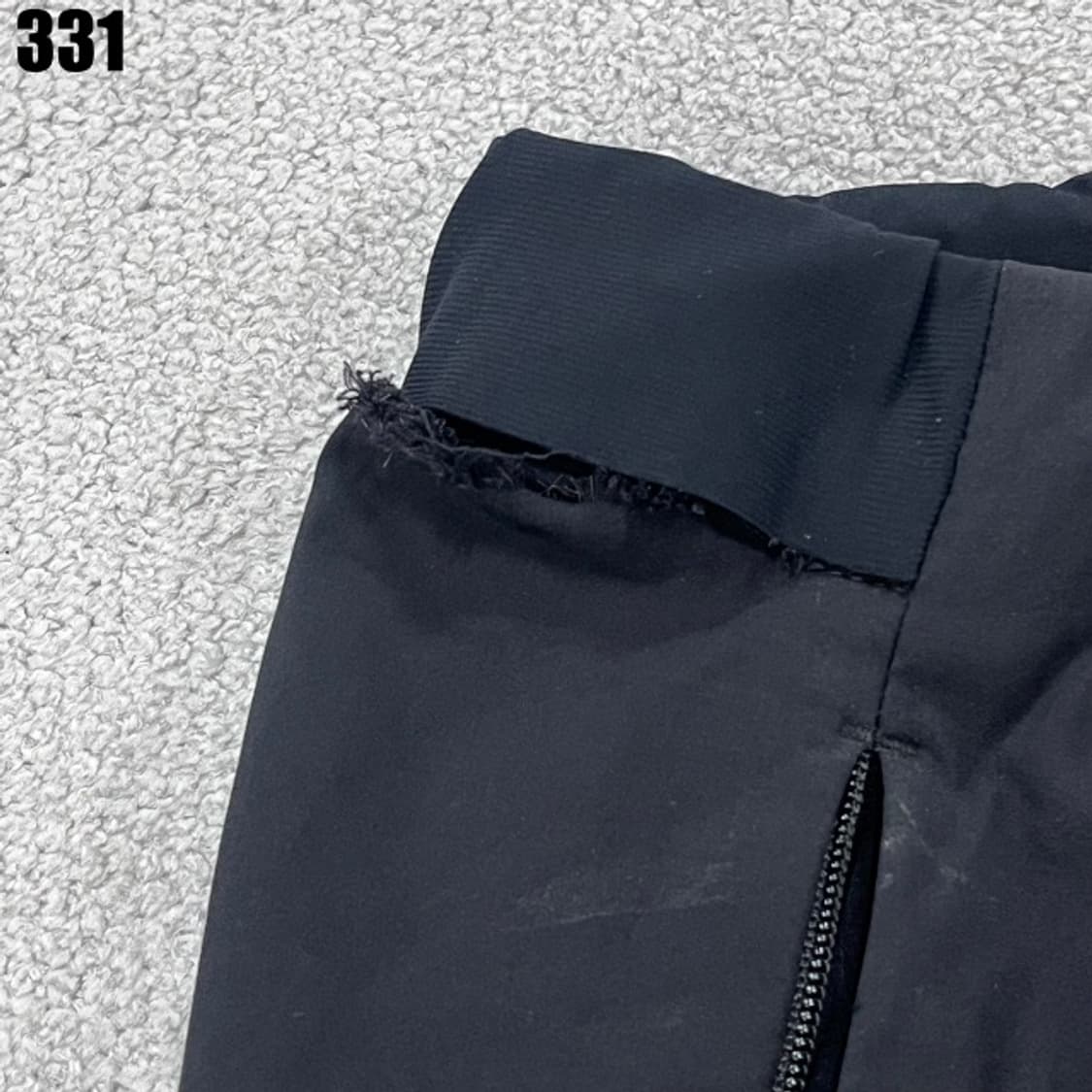 데상트 블랙 반바지  상품이미지6