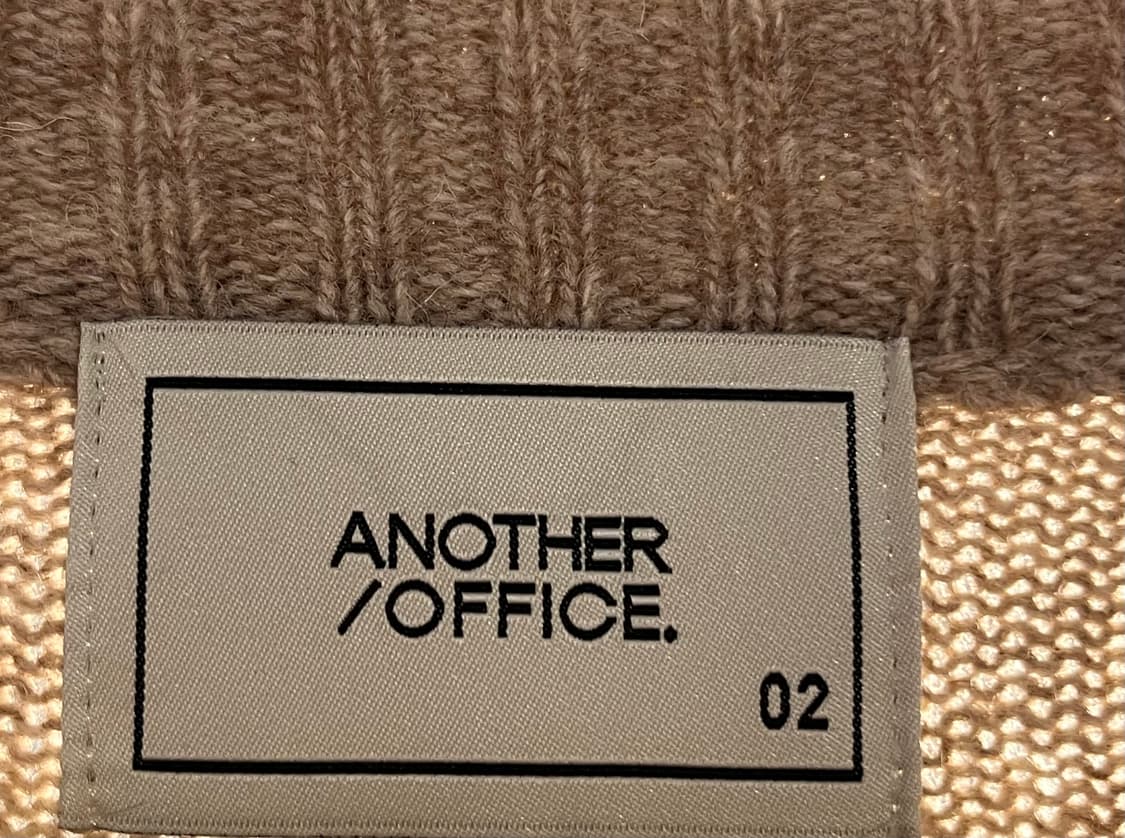 어나더오피스 젠틀 링크 가디건 (오트밀) 상품이미지3