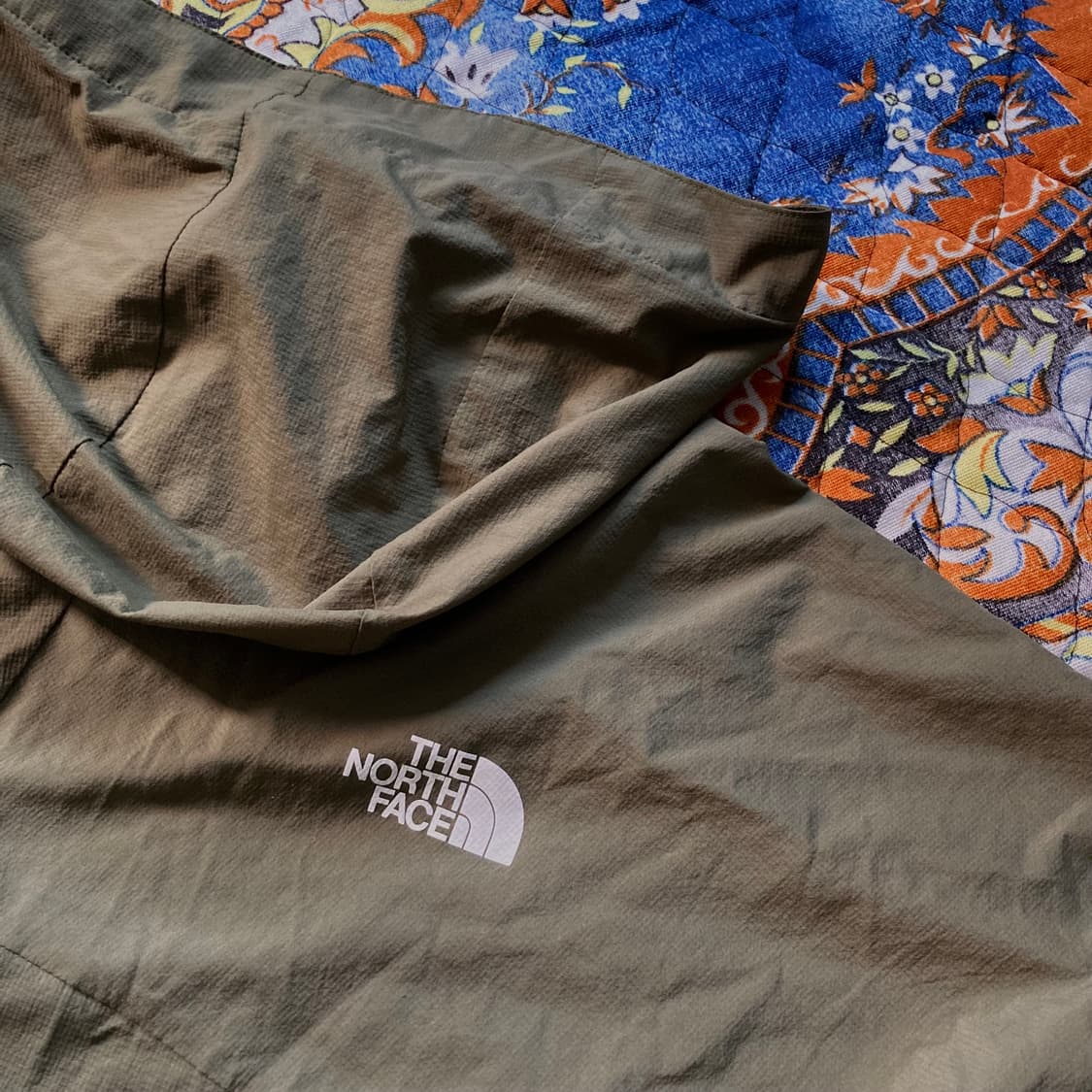THE NORTH FACE 노스페이스 나일론 후드 바람막이 자켓 카키 상품이미지5