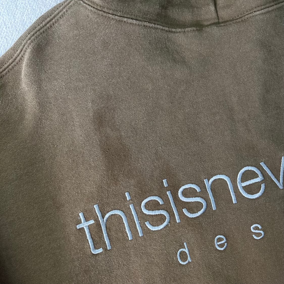 100 디스이즈네버댓 자수로고 후드집업 상품이미지5