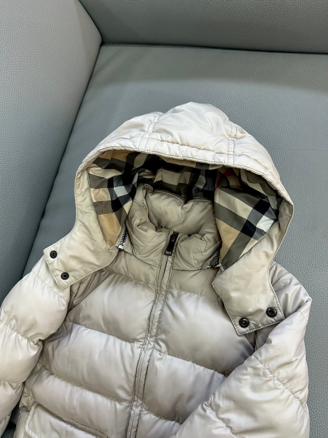 버버리 키즈 노바체크 라이트베이지 패딩(4세) 상품이미지4