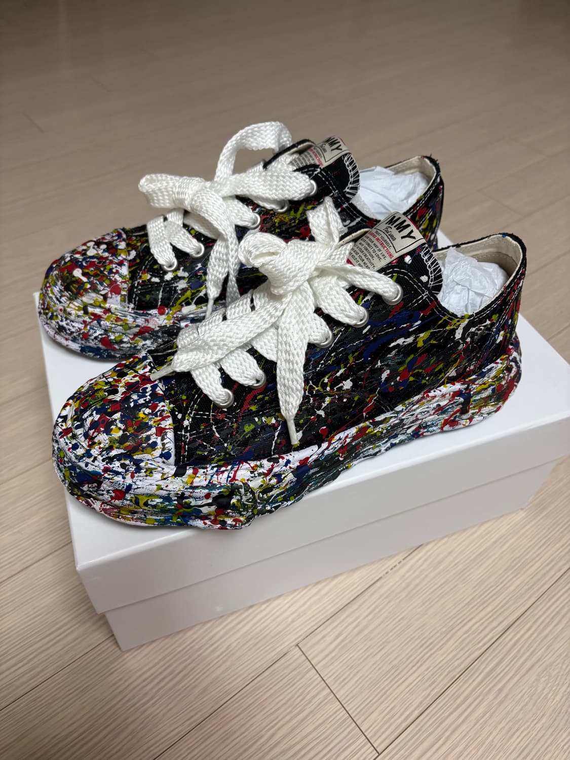 미하라 야스히로 페인팅 스니커즈 42사이즈 새제품 상품이미지2