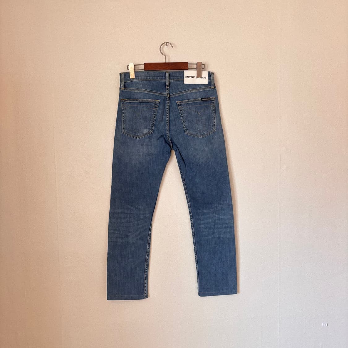 28 캘빈클라인 청바지 스판 데님 슬림 실루엣 여성  상품이미지2