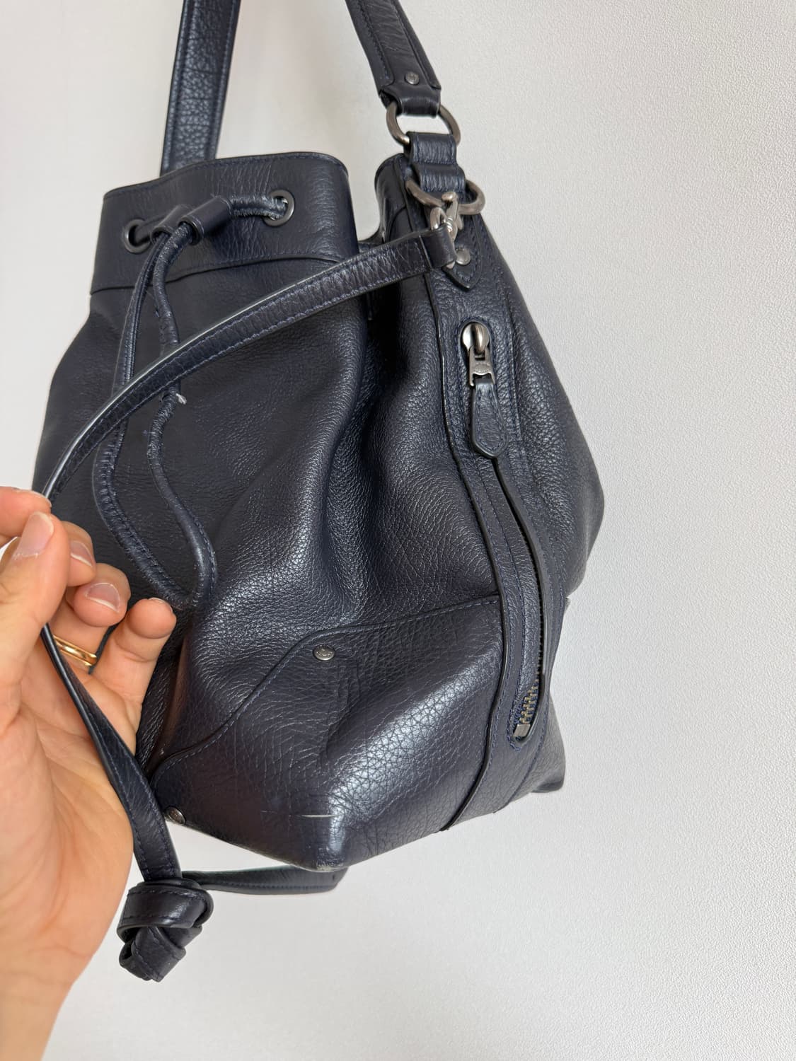 코치(COACH) 레더 버킷백 상품이미지6