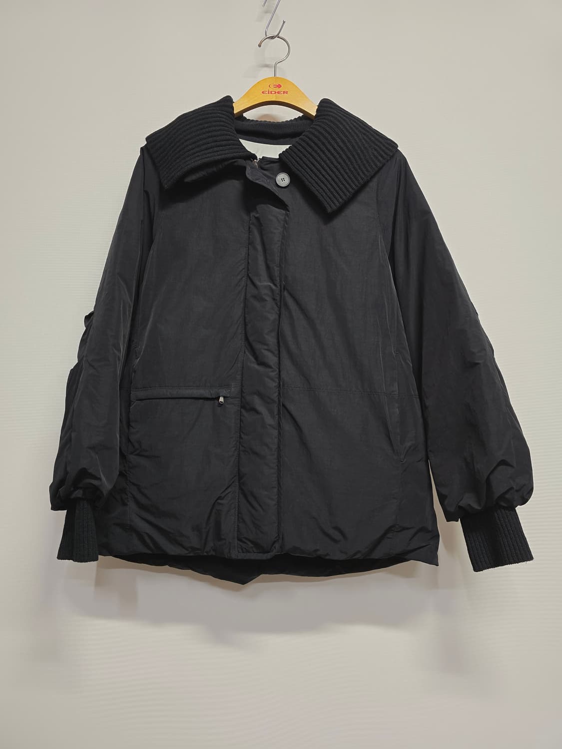 SJSJ 블랙 니트 카라 구스패딩 점퍼 상품이미지1