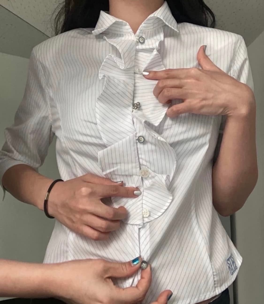 애옹쓰 익스클루시브 STTS 멀티 프릴 셔츠 상품이미지2
