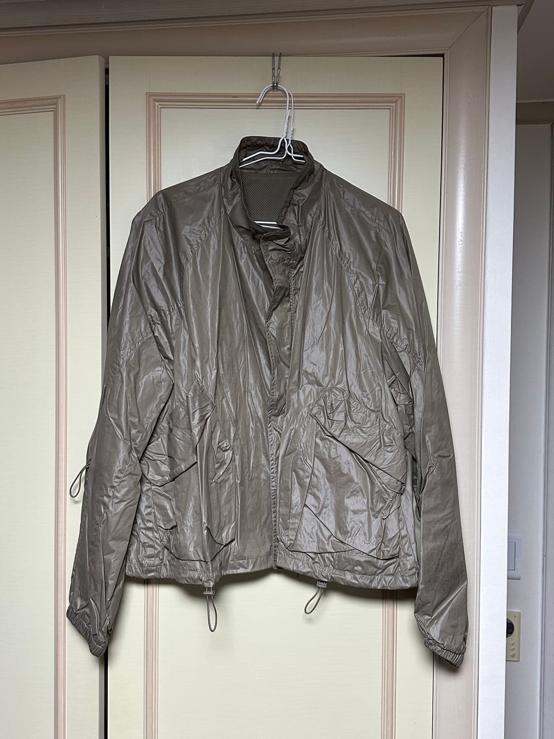 쿠어(coor) 드로스트링 러스터 윈드브레이커 L 상품이미지2